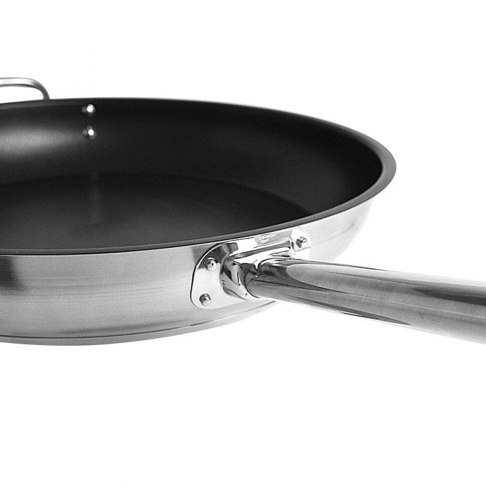 Zeal Pay and Pick - Stainless Steel Chapati Pan Kshs. 1000 Features ▫  Material: Stainless steel ▫ Features: Non-stick ▫ Size: 30cm Call or  whatsapp: 0724795305 PAYMENTS ▫Lipa na mpesa ▫Till No